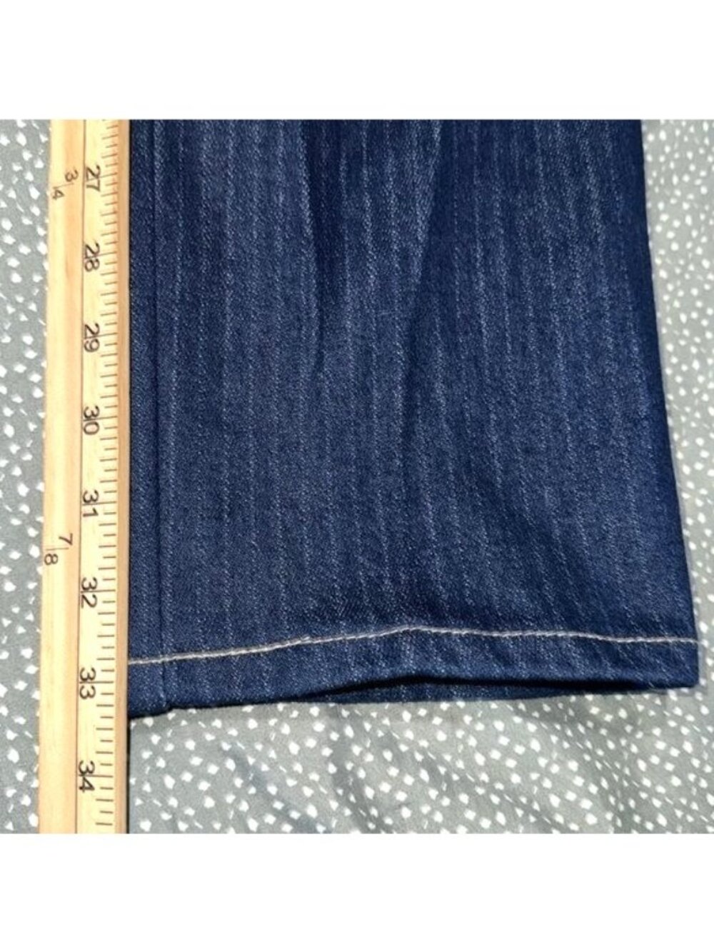 Levis Size 8 Womens Dark Wash Denim Jeans Modern Fit Straight Leg - Picture 10 of 10